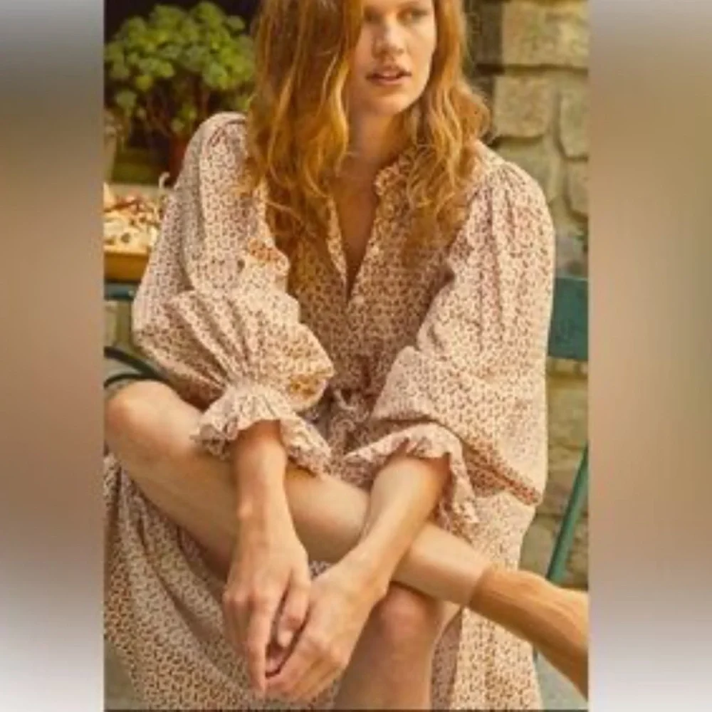 Doen Long Sleeve Dress in Cream Floral - Picture 1 of 8